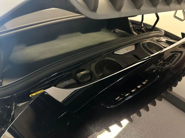 Porsche 992 Cabrio Carrera