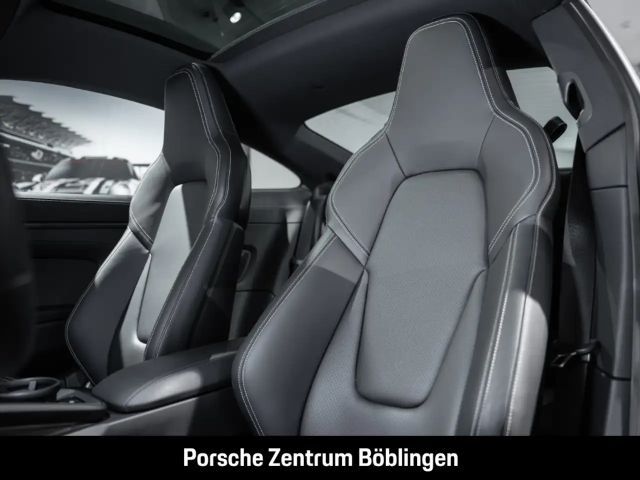 Porsche 992 Carrera Coupé