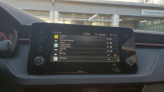 Skoda Kamiq ANSCHLUSSGARANTIE, PANORAMA, KAMERA