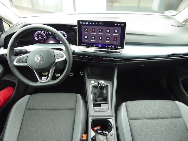 Volkswagen Golf Life