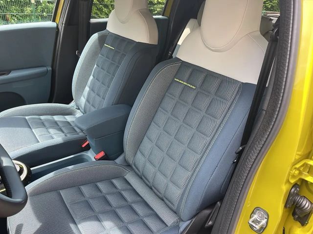 Fiat Grande Panda E La Prima