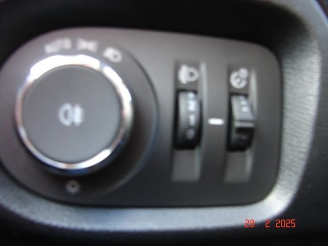 Opel Corsa 1,2  **GEBRAUCHTWAGENGARANTIE**