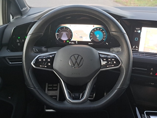 Volkswagen Golf 2.0 TDI DSG R-Line Variant