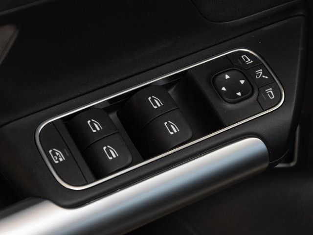 Mercedes-Benz GLA 180 AMG Line