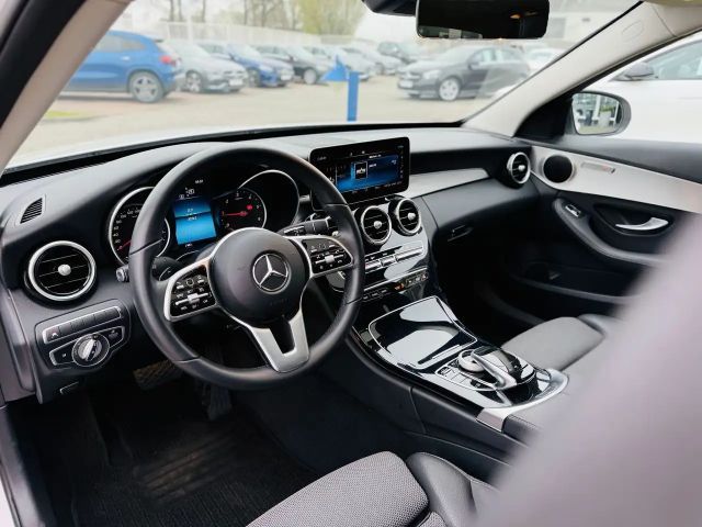 Mercedes-Benz C 220 AVANTGARDE C 220 d Sedan