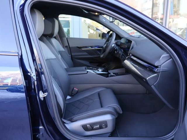 BMW 540 540d M-Sport Touring xDrive