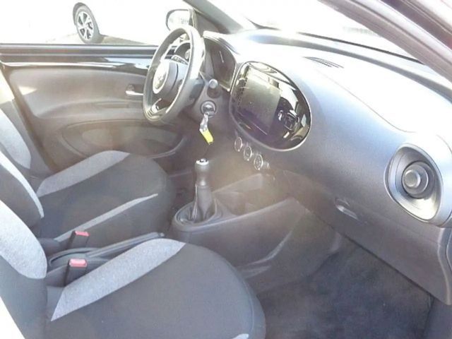 Toyota Aygo X Play VVT-i