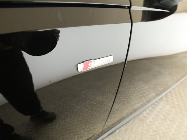 Audi A4 40 TFSI Avant Quattro S-Line S-Tronic