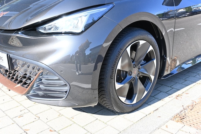 Cupra Born Born HUD LED PDC Kamera ACC