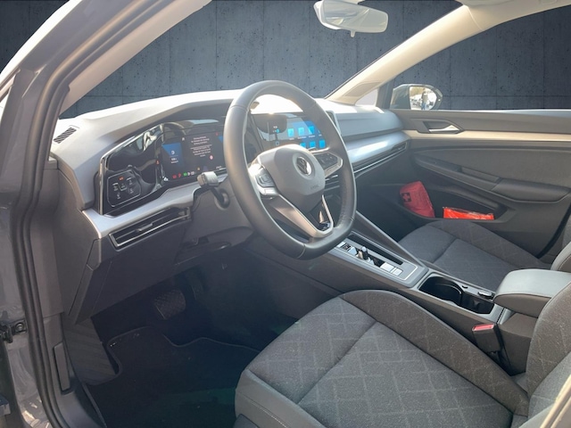 Volkswagen Golf 1.5 eTSI DSG Variant