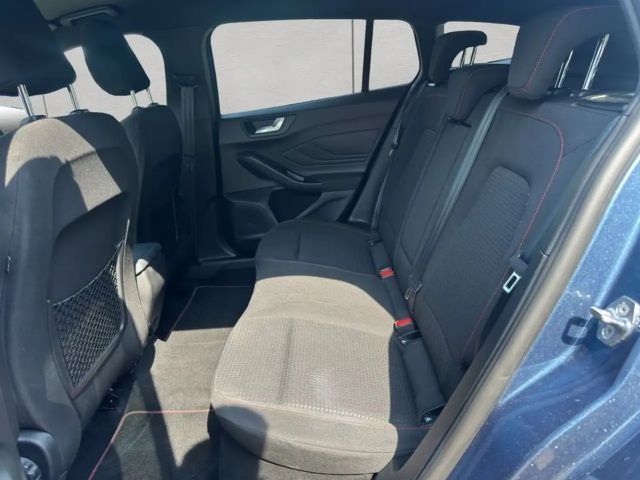 Ford Focus EcoBoost ST Line Wagon