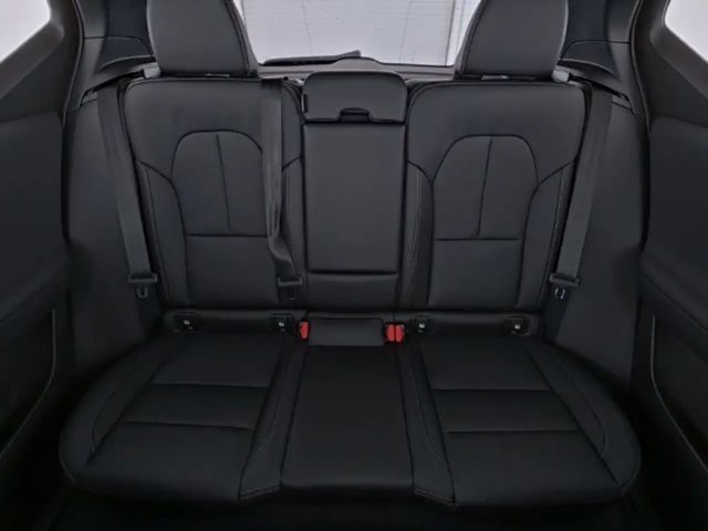 Volvo XC40 Dark Plus