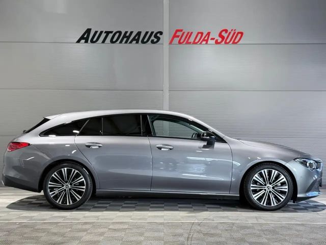 Mercedes-Benz CLA 200 °Shzg°Navi°TWA°Spur°RFK°BT