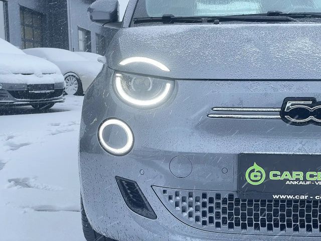 Fiat 500e 42 kWh La Prima