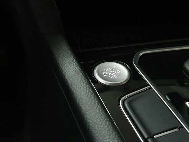 Volkswagen Passat 2.0 TDI Business DSG Variant