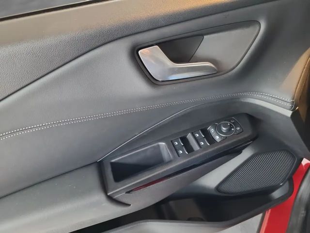 Ford Puma EcoBoost Titanium