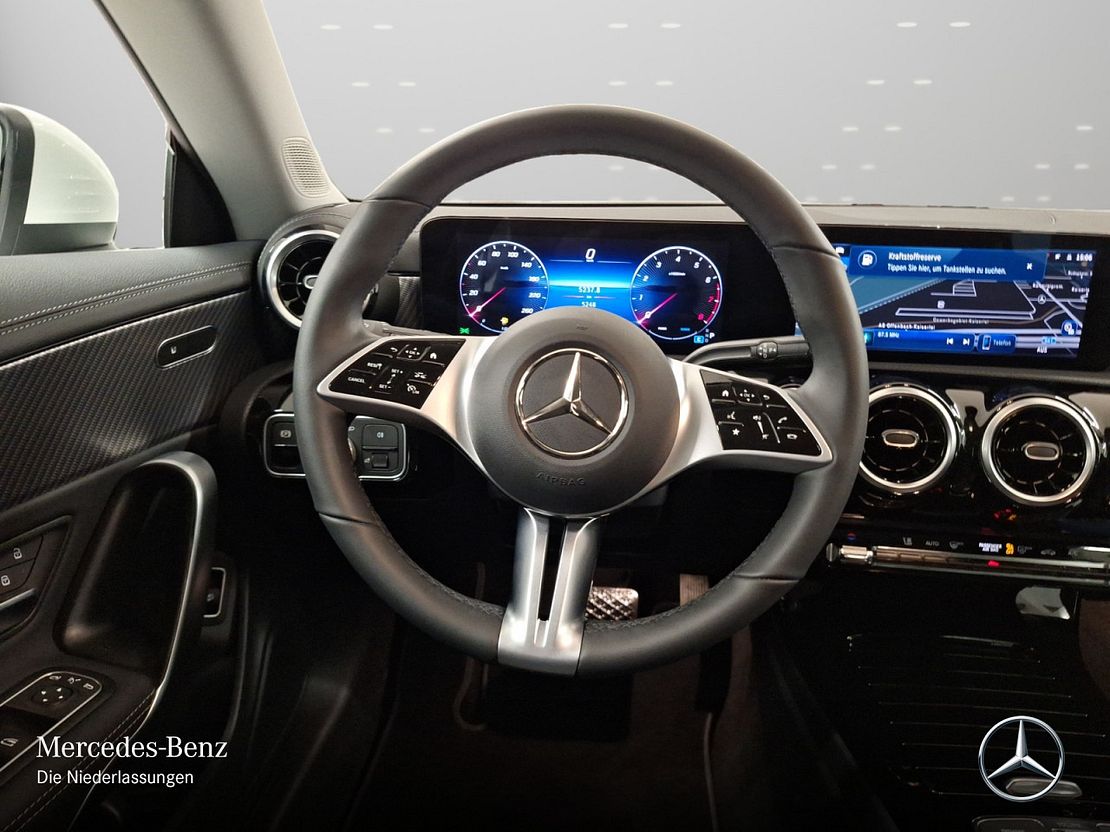 Mercedes-Benz CLA 180 Shooting Brake