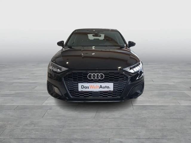 Audi A3 30 TDI Sedan