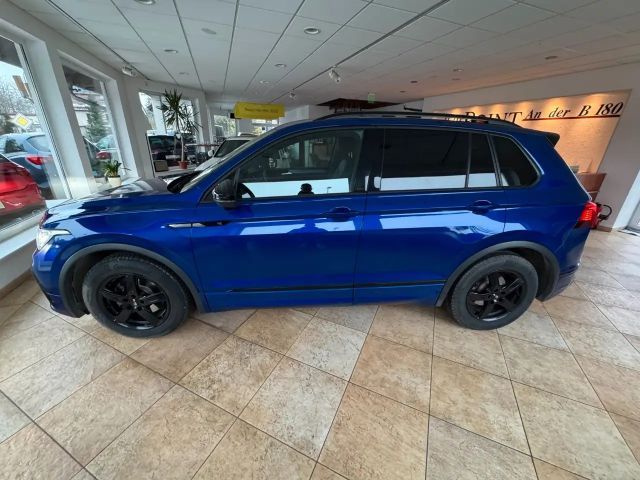 Volkswagen Tiguan R-Line Style