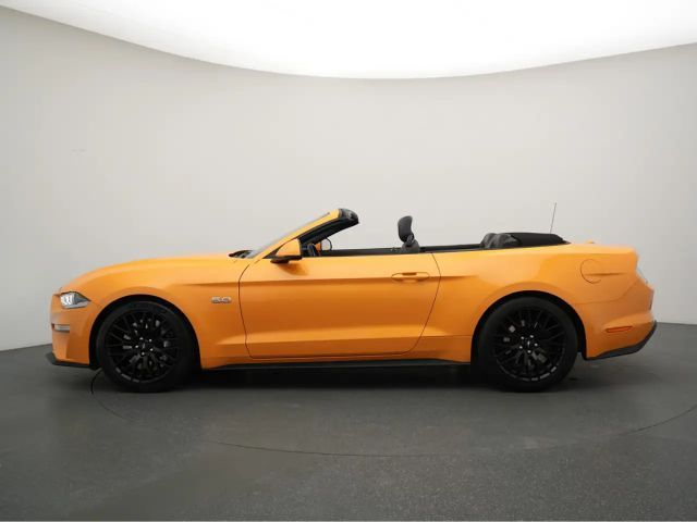 Ford Mustang Convertible GT 5.0 V8
