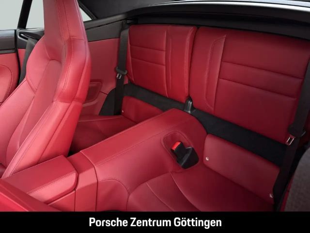 Porsche 992 4 Cabrio Carrera GTS
