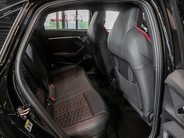 Audi RS3 Quattro S-Tronic Sedan