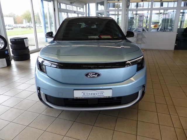 Ford Explorer AWD EV Premium