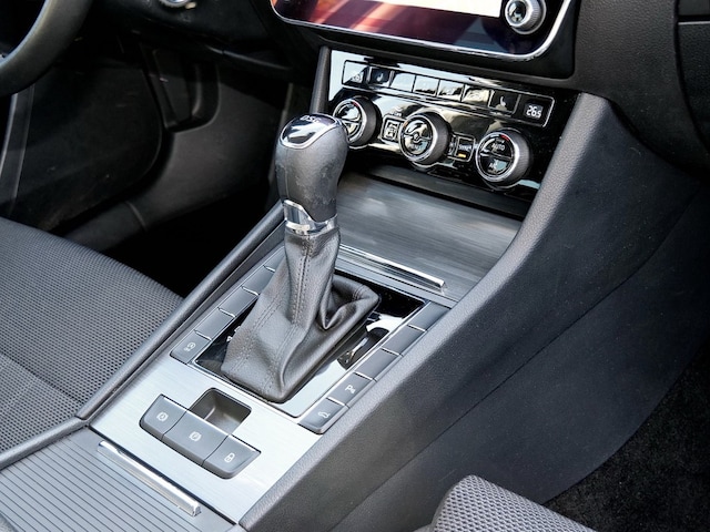 Skoda Superb 2.0 TDI Combi Style Style