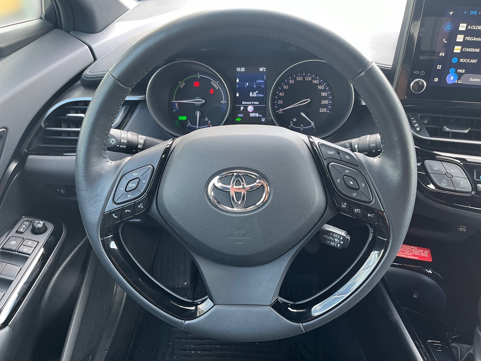 Toyota C-HR 5-deurs Bi-Tone Team D