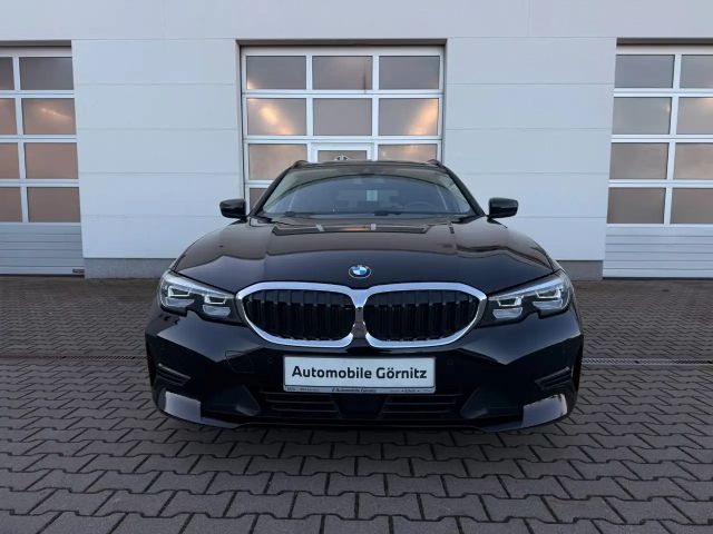 BMW 320 320d Touring xDrive
