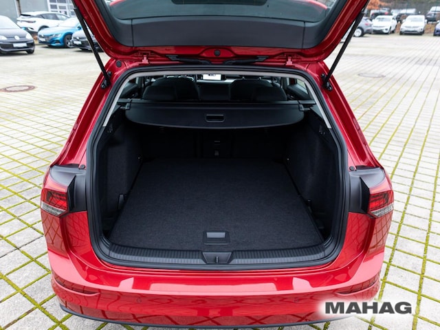 Volkswagen Golf 1.0 TSI Golf VIII Life Variant