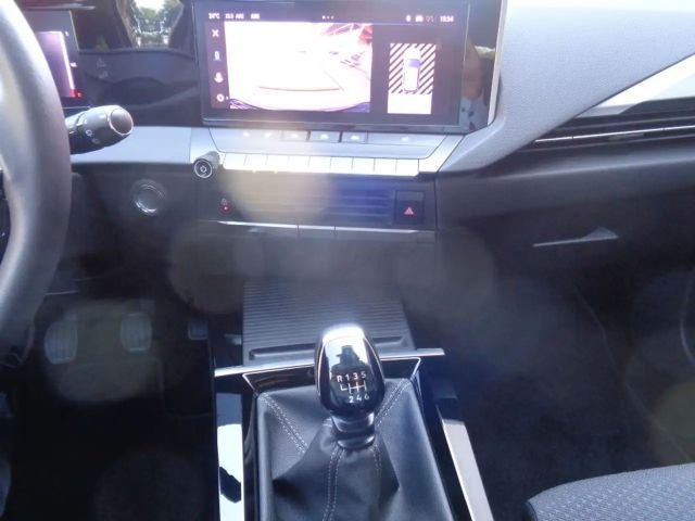 Opel Astra 1.2 Turbo Enjoy Turbo