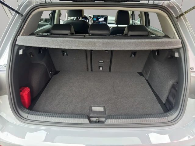 Volkswagen Golf DSG Plus