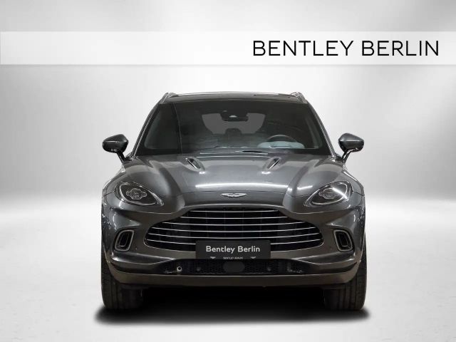 Aston Martin DBX V8