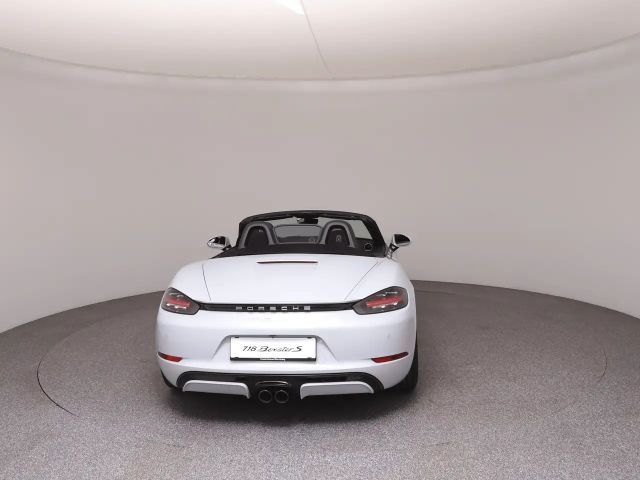 Porsche Boxster 718 S