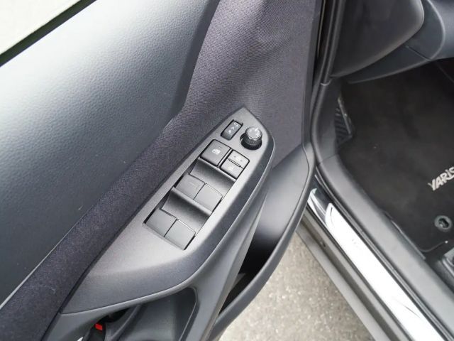 Toyota Yaris Cross Team D