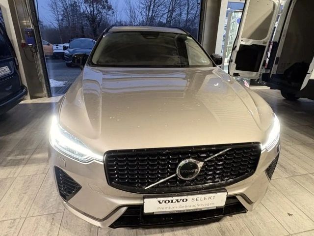 Volvo XC60 AWD Dark Plus