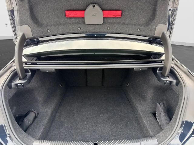 BMW 520 520d M-Sport Sedan