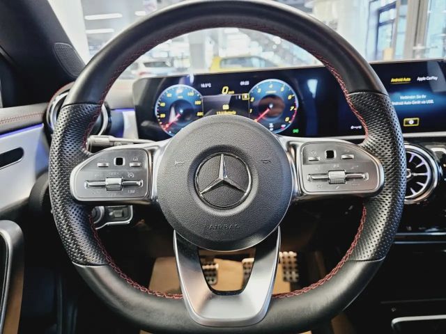 Mercedes-Benz CLA 200 AMG Line