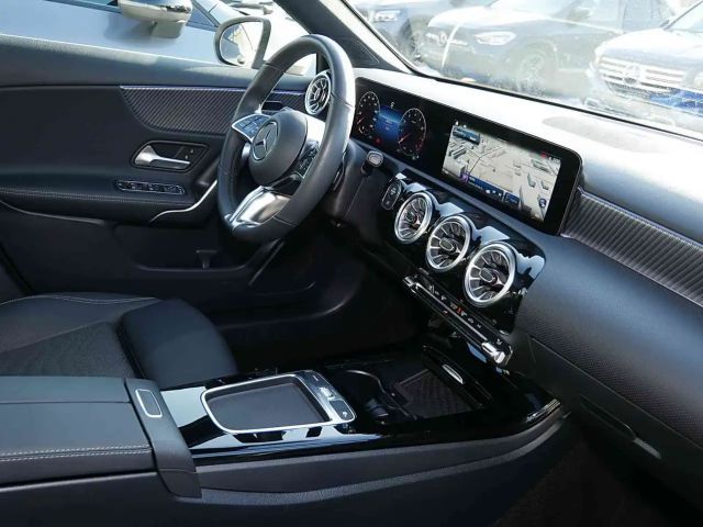 Mercedes-Benz A 180 Progressive