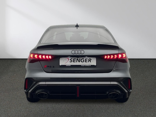 Audi RS3 Quattro S-Tronic Sedan