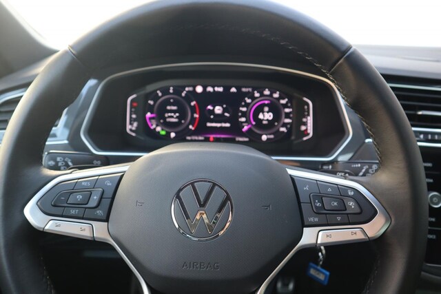 Volkswagen Tiguan Tiguan 1,5 TSI Active Klima Navi Einparkhilfe