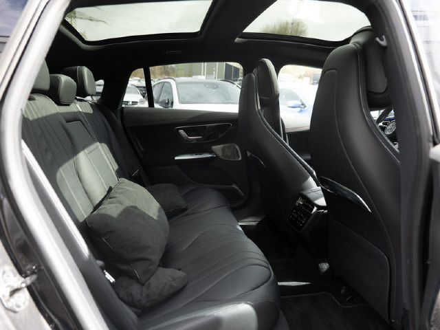 Mercedes-Benz EQE 500 Sedan