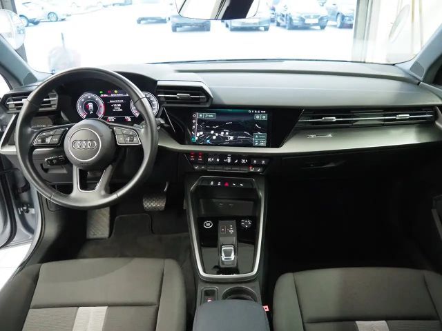 Audi A3 30 TDI Sedan