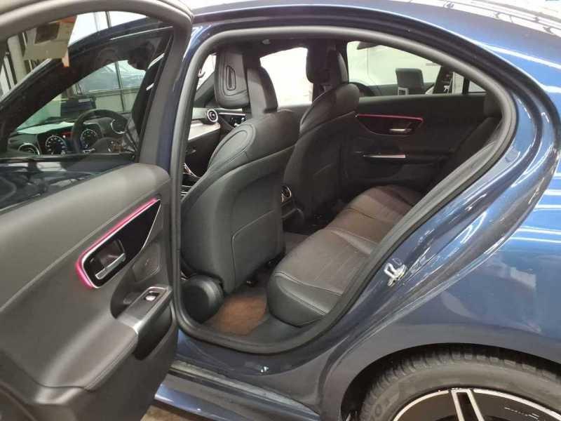 Mercedes-Benz C 200 AMG Line Sedan