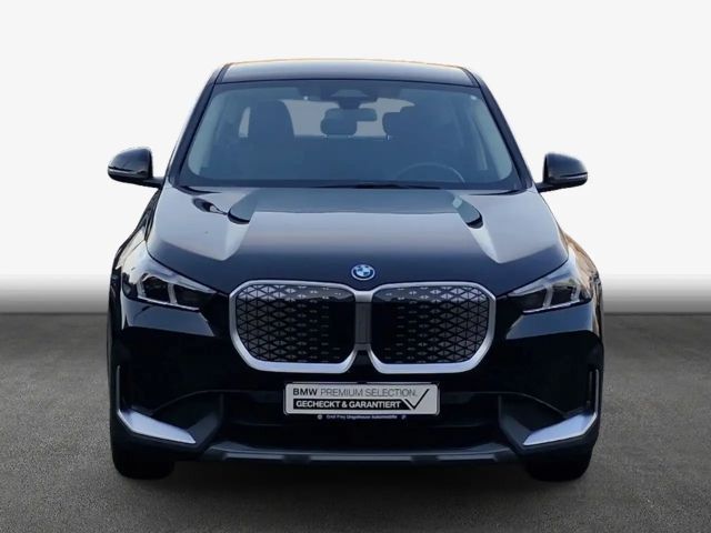 BMW iX1 xDrive30