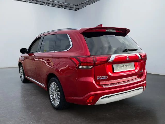 Mitsubishi Outlander PHEV