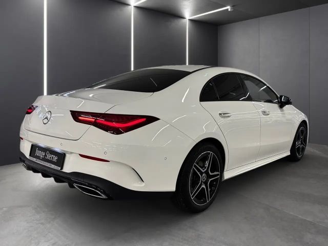 Mercedes-Benz CLA 200 AMG Line Coupé