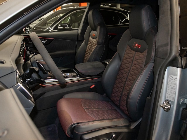 Audi RS Q8 Performance Quattro