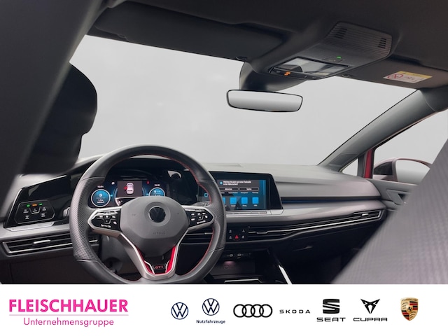 Volkswagen Golf 2.0 TSI Business Golf VIII